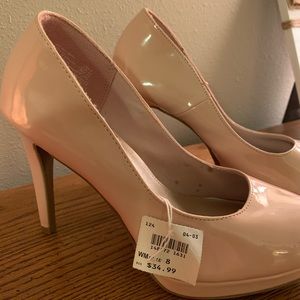 NEW Fioni Blush Pink Pumps
